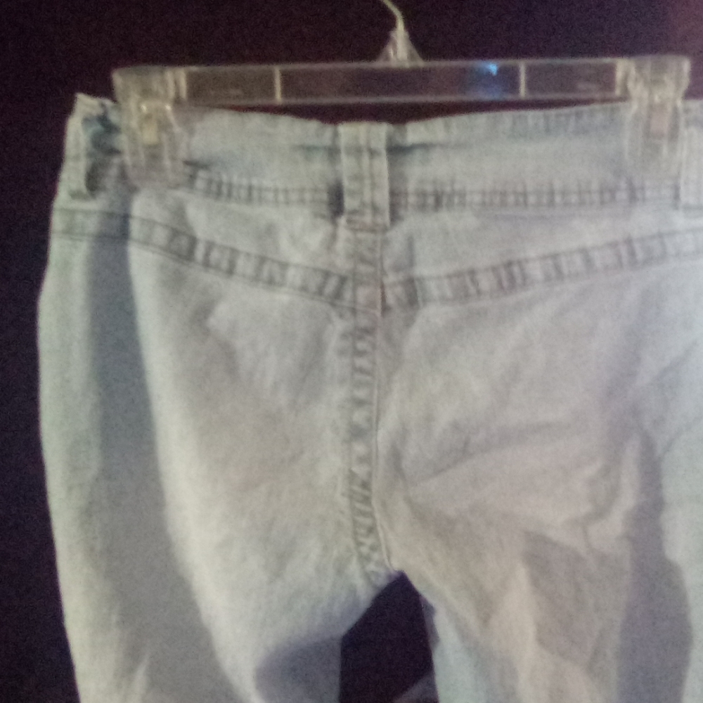 Capris - Picture 4 of 4